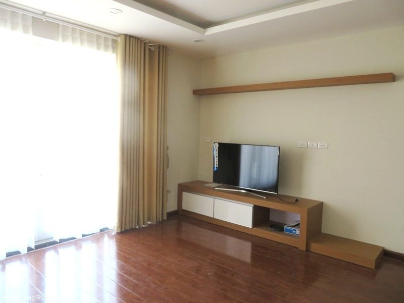 Cho thuê căn hộ 120m2, 3 phòng ngủ tại N04 Hoàng Đạo Thúy, quận Cầu Giấy