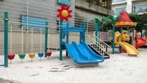 Cho thuê căn hộ 130m2, 3 phòng ngủ, đủ đồ đẹp ở Golden Westlake, quận Tây Hồ