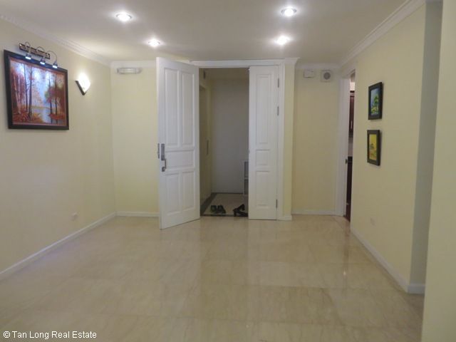 Cho thuê căn hộ 145m2, 3 phòng ngủ tòa P2 Ciputra, quận Tây Hồ