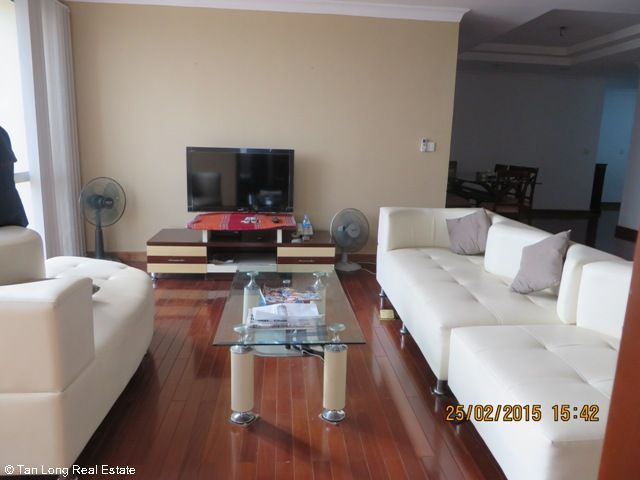 Cho thuê căn hộ 153m2 tại G2 Ciputra quận Tây Hồ