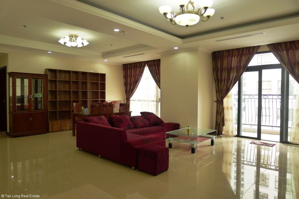 Cho thuê căn hộ 181m2 tại Vinhomes Royal City, quận Thanh Xuân