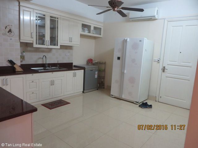 Cho thuê căn hộ 182 m2 khu đô thị Ciputra, quận Tây Hồ, Hà Nội