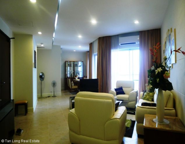 Cho thuê căn hộ 192m2, 3 phòng ngủ tại Golden Westlake, Tây Hồ