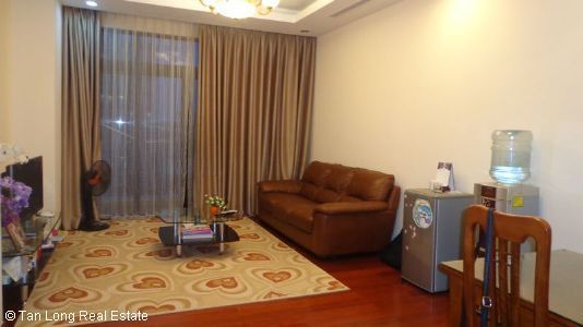 Cho thuê căn hộ 2 phòng ngủ đẹp ở R1 Royal City, 72A Nguyễn Trãi, Thanh Xuân, Hà Nội.