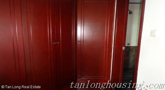 Cho thuê căn hộ 2 phòng ngủ đẹp ở Vincom Park Place Bà Triệu