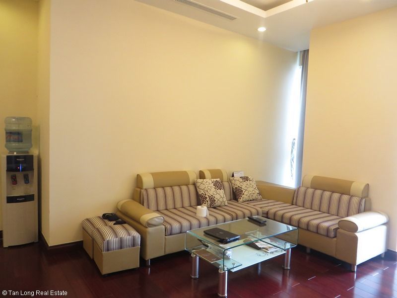 Cho thuê căn hộ 2 phòng ngủ, đủ đồ tại Royal City, Thanh Xuân