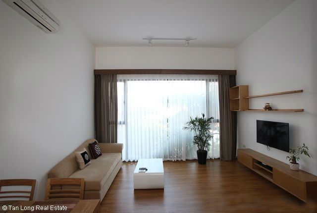 Cho thuê căn hộ 2 phòng ngủ Linh Lang, Ba Đình, 75m2, 1400$.