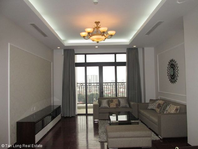 Cho thuê căn hộ 2 phòng ngủ ở Royal City, Thanh Xuân, Hà Nội