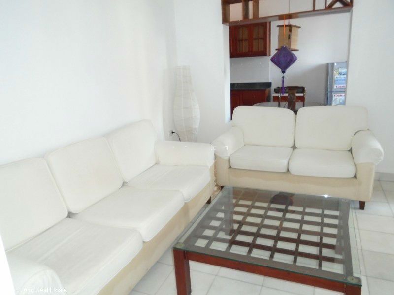 Cho thuê căn hộ 2 phòng ngủ phố Hạ Hồi, 100m2, 700$.