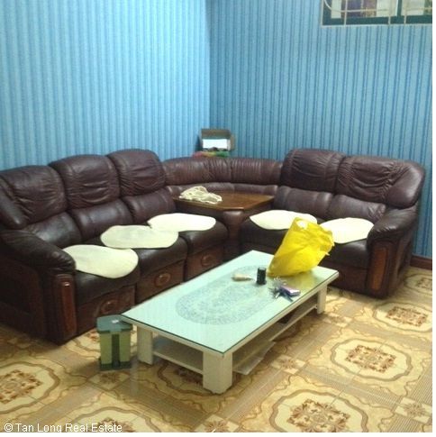 Cho thuê căn hộ 2 phòng ngủ tại tòa 17T10, quận Cầu Giấy