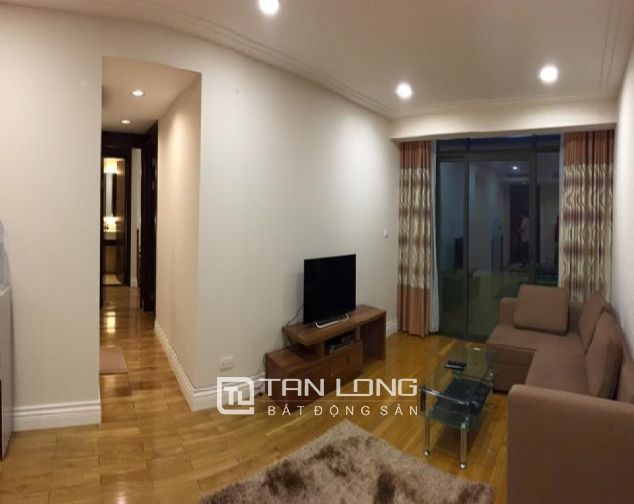 Cho thuê căn hộ 2 phòng ngủ tòa Hoàng Thành Tower, quận Hai Bà Trưng