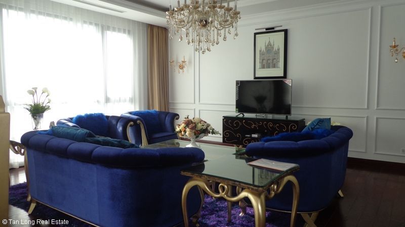 Cho thuê căn hộ 200m2 tại Vinhomes Royal City, quận Thanh Xuân