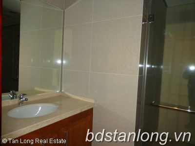 Cho thuê căn hộ 3 ngủ tại Royal City