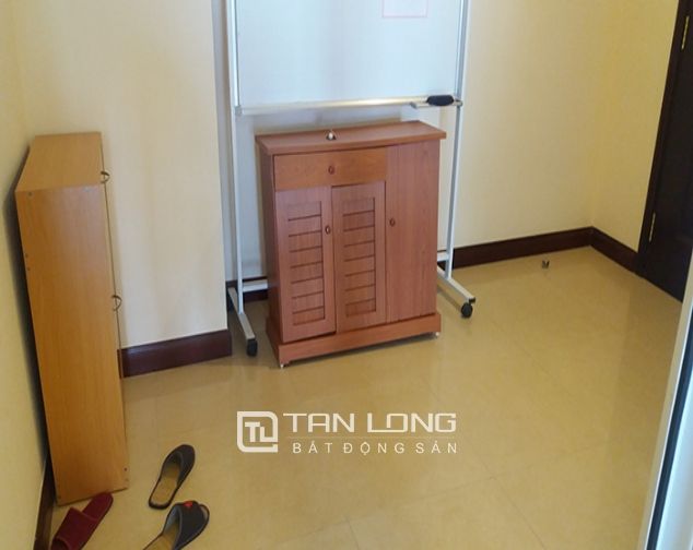 Cho thuê căn hộ 3 phòng ngủ tiện nghị tại R2, Vinhomes Royal City, HN