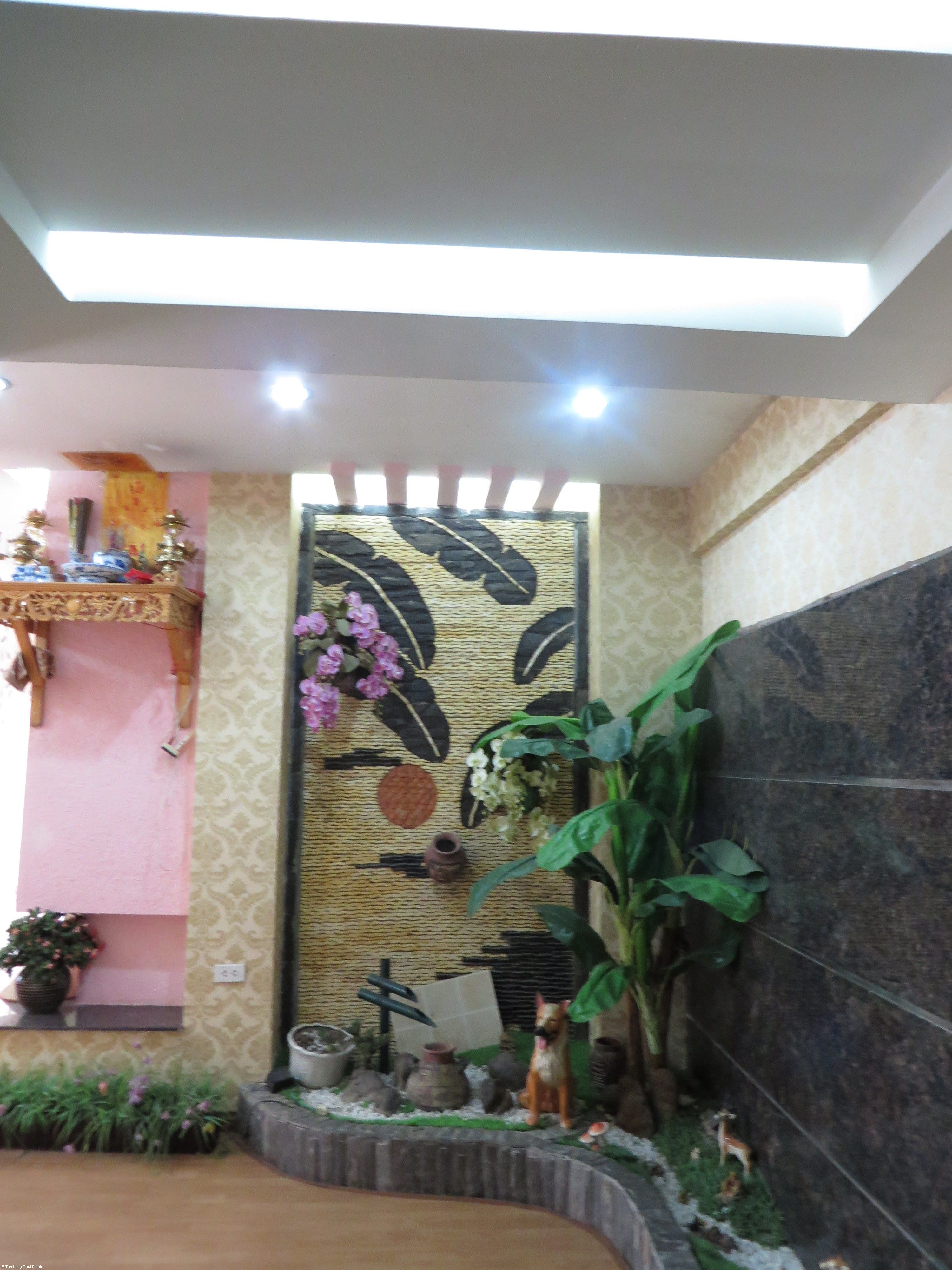 Cho thuê căn hộ 4 ngủ ở Vườn Đào