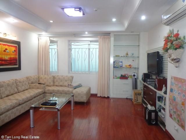 Cho thuê căn hộ 4 phòng ngủ tòa E5 Ciputra
