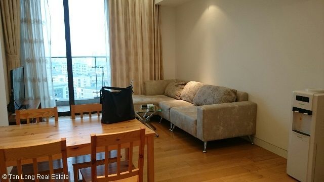 Cho thuê căn hộ 97m2, 2 phòng ngủ đủ đồ tại Indochina Plaza, quận Cầu Giấy