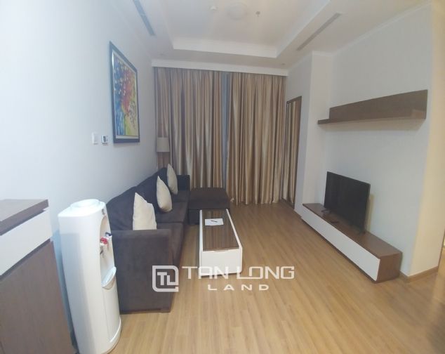 Cho thuê căn hộ cao cấp 103m2, 3 phòng ngủ đủ đồ ở R6 Vinhomes Royal City