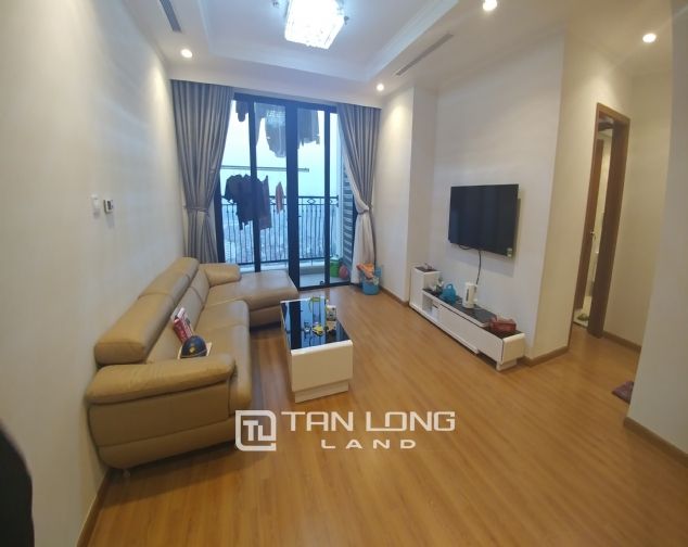 Cho thuê căn hộ cao cấp 103m2, 3 phòng ngủ đủ đồ ở R6 Vinhomes Royal City