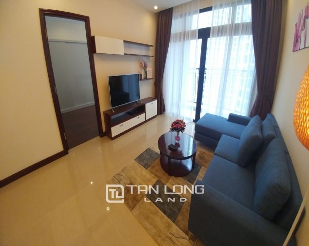 Cho thuê căn hộ cao cấp 105m2, 2 phòng ngủ đủ đồ ở R5 Vinhomes Royal City