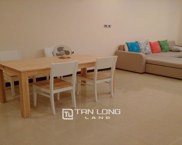 Cho thuê căn hộ cao cấp 110m2, 2 phòng ngủ đủ đồ ở R5 Vinhomes Royal City