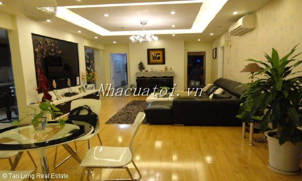 Cho thuê căn hộ cao cấp 3 ngủ tại N05 Hoàng Đạo Thúy, quận Cầu Giấy, Hà Nội.