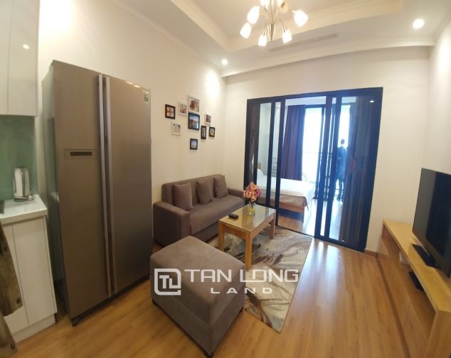 Cho thuê căn hộ cao cấp 55m2, 1 phòng ngủ đủ đồ ở R6 Vinhomes Royal City
