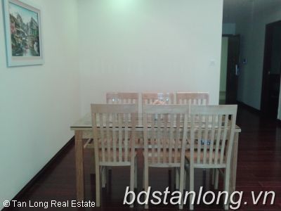 Cho thuê căn hộ cao cấp Royal City