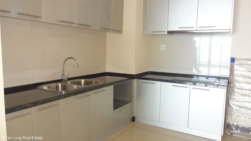 Cho thuê căn hộ cao cấp tại Royal City Hà Nội.