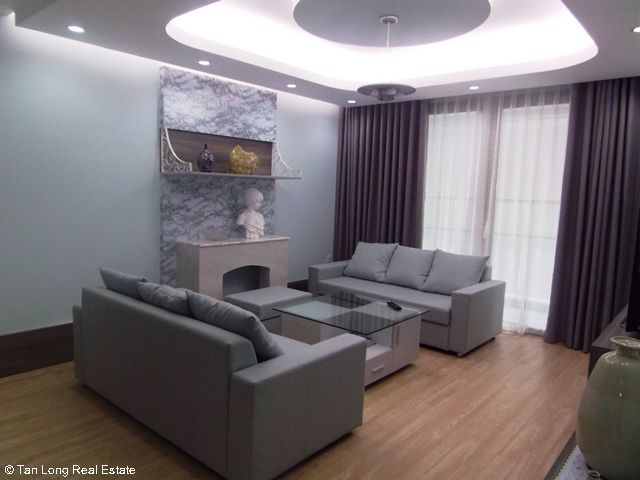 Cho thuê căn hộ cao cấp tòa C2 Mandarin, quận Cầu Giấy, Hà Nội
