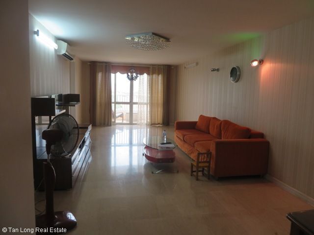 Cho thuê căn hộ chung cư 145m2, 3 phòng ngủ tòa P1 Ciputra, quận Tây Hồ
