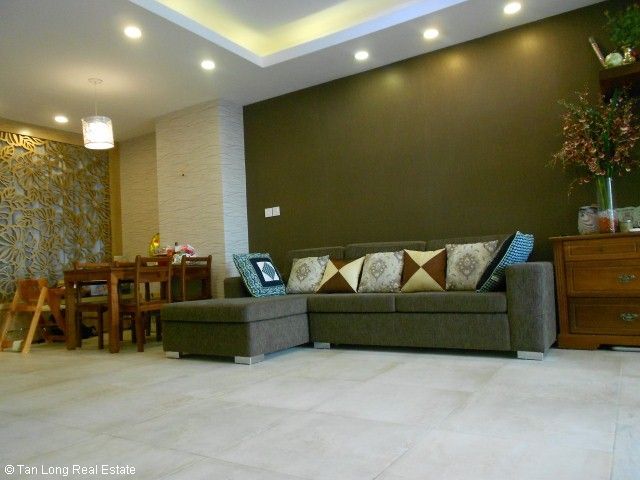 Cho thuê căn hộ chung cư 2 phòng ngủ, đủ đồ tại Star Tower, quận Cầu Giấy