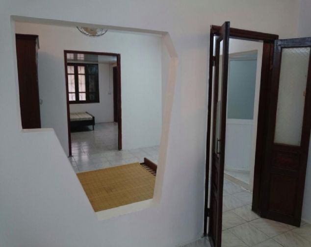 Cho thuê căn hộ chung cư B1 Giảng Võ, 3 PN mới sơn sửa lại đẹp