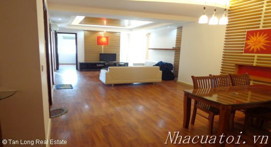 Cho thuê căn hộ đẹp giá rẻ tại Ciputra Hà Nội.