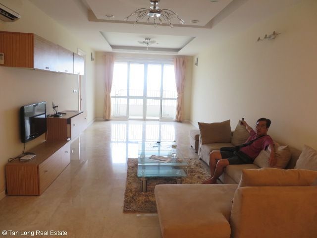 Cho thuê căn hộ đẹp tòa P2 Ciputra Hà Nội