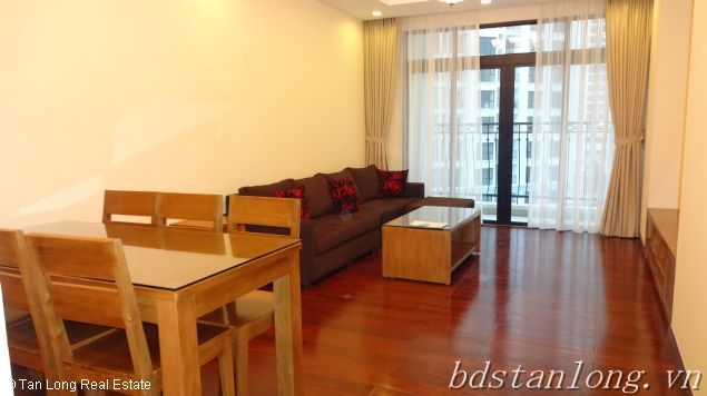 Cho thuê căn hộ đủ đồ ở Royal City, Hà Nội