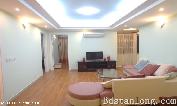 Cho thuê căn hộ giá rẻ E4 Ciputra Hà Nội.