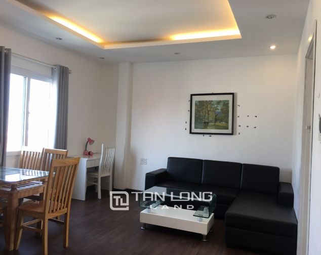 Cho thuê căn hộ 1 phòng ngủ nhìn ra Hồ Tây, Hà Nội