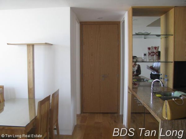 Cho thuê căn hộ Indochina Plaza Hà Nội 239 Xuân Thủy
