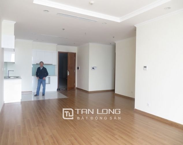 Cho thuê căn hộ không đồ Vinhomes Nguyễn Chí Thanh