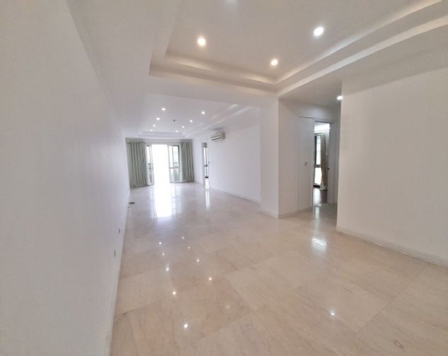 Cho thuê căn hộ P1, 3 phòng ngủ ở Ciputra Tây Hồ giá 700USD/ 1 tháng