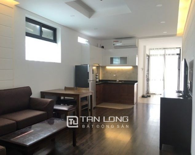Cho thuê căn hộ studio 80m2 trong ngõ phố Trịnh Công Sơn - Lạc Long Quân