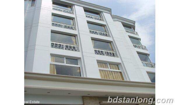 Cho thuê căn hộ tại Lạc Long Quân, quận Tây Hồ, Hà nội