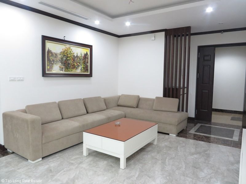 Cho thuê căn hộ tại Platinum Residence, quận Ba Đình, diện tích 117m2