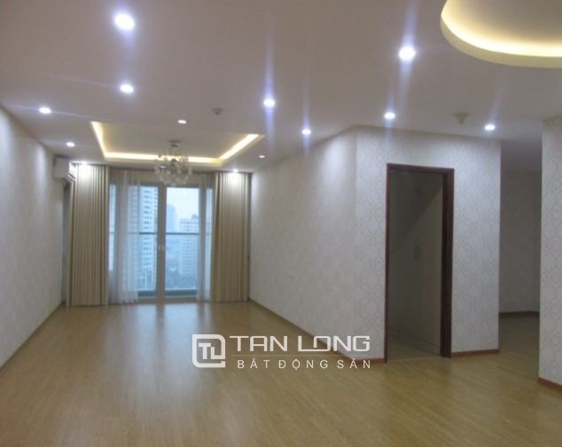 Cho thuê căn hộ tầng cao Mandarin, phường Trung Hoà, quận Cầu Giấy, Hà Nội