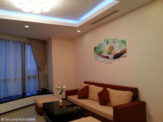 Cho thuê căn hộ tầng cao tòa R1 Vinhomes Royal City, quận Thanh Xuân