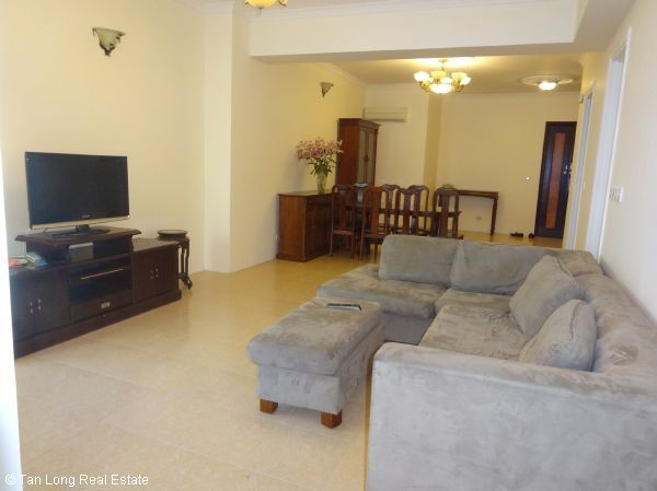 Cho thuê căn hộ tòa E4 Ciputra, Tây Hồ, Hà Nội