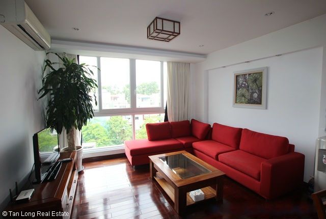 Cho thuê căn hộ Trúc Bạch 90m2, 1 phòng ngủ, 900$.