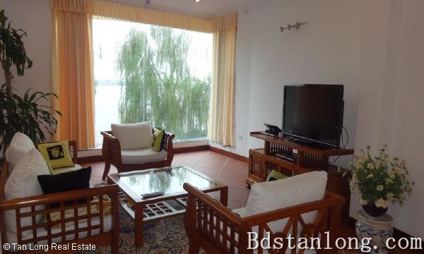 Cho thuê căn hộ view hồ tại Nhật Chiêu, quận Tây Hồ, Hà Nội