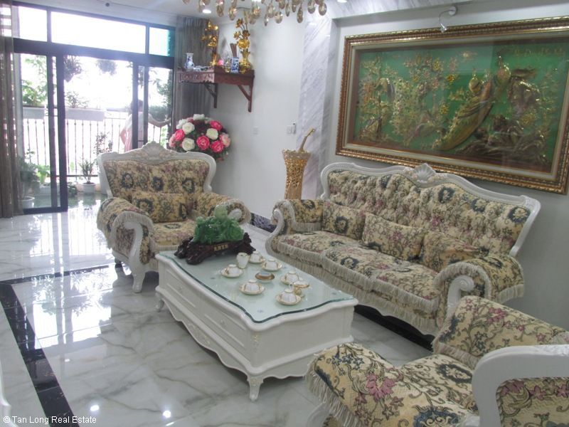 Cho thuê chung cư 134m2 tòa R4 Vinhomes Royal City, quận Thanh Xuân